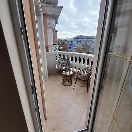 2 In Luxury Complex Sunny Apartment
