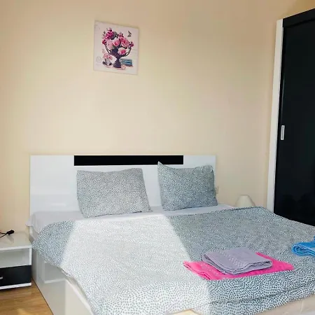 2 In Luxury Complex Sunny Apartment